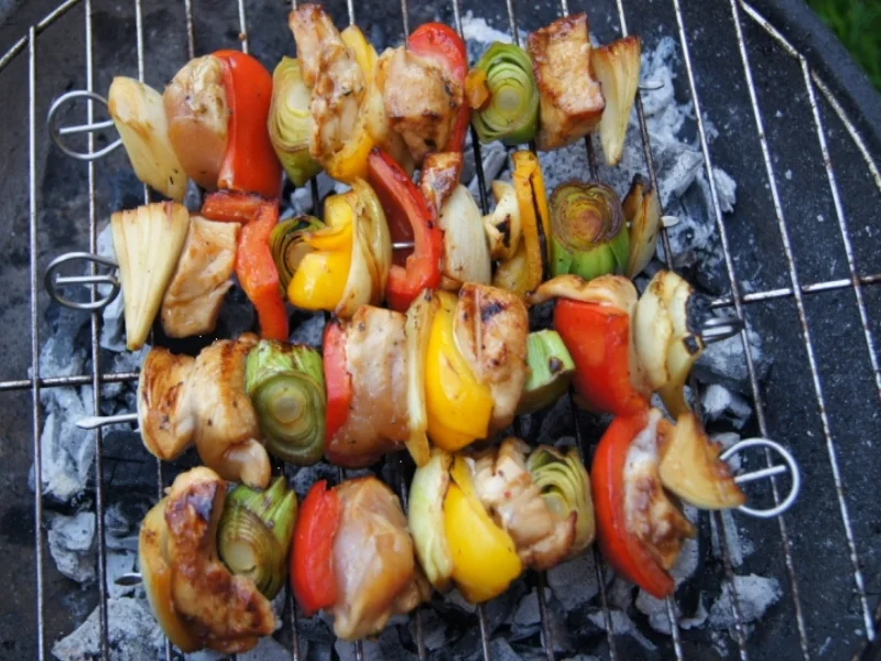 Grillspieße mit Hähnchenfleisch und Gemüse - Rezept - Bild Nr. 10