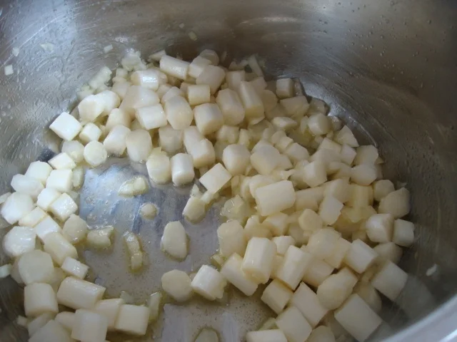 Spargelsuppe mit Butter-Vanille Spitzen Topping - Rezept - Bild Nr. 5