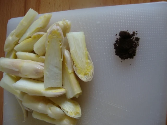 Spargelsuppe mit Butter-Vanille Spitzen Topping - Rezept - Bild Nr. 9