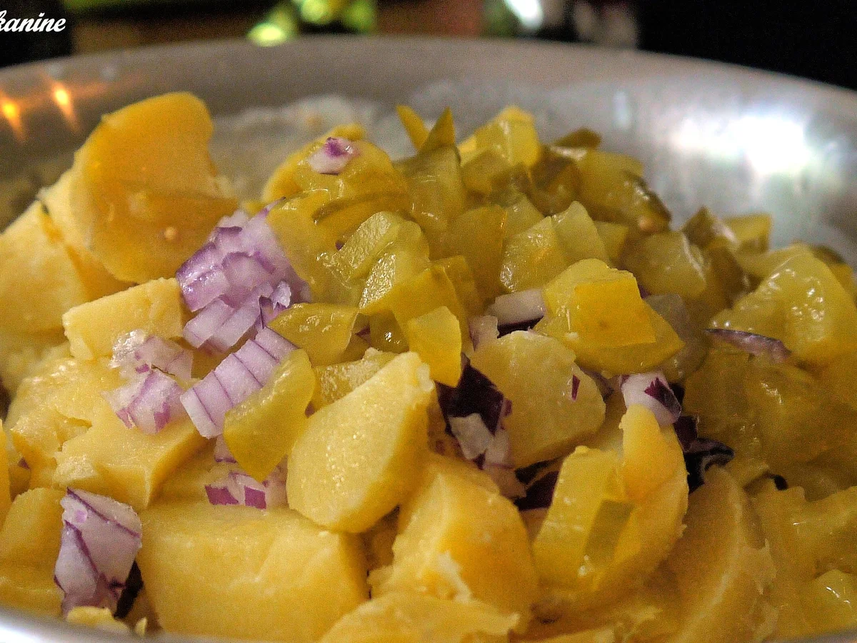 Rezept: Pikanter Kartoffelsalat auf Joghurt-Basis Bild Nr. 8 Pikanter Kartoffelsalat auf Joghurt-Basis - Rezept - Bild Nr. 8