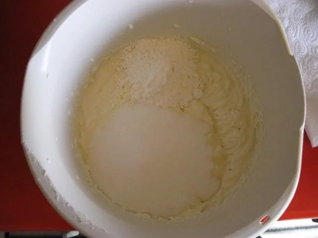 Käsekuchen mit Kirschen und Bananen - Rezept - Bild Nr. 7