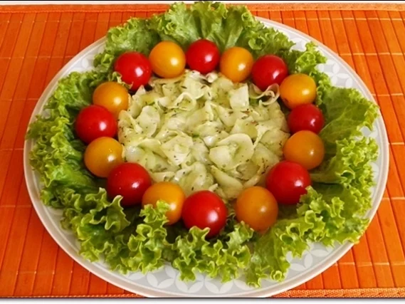 Rezept: Frühlingssalat - der ultimative Rausch der Farben und des Gaumens Bild Nr. 8 Frühlingssalat - der ultimative Rausch der Farben und des Gaumens - Rezept - Bild Nr. 8