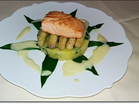 Bärlauch, Kartoffeln, Spargel, Lachs - Türmchen - Rezept - Bild Nr. 8