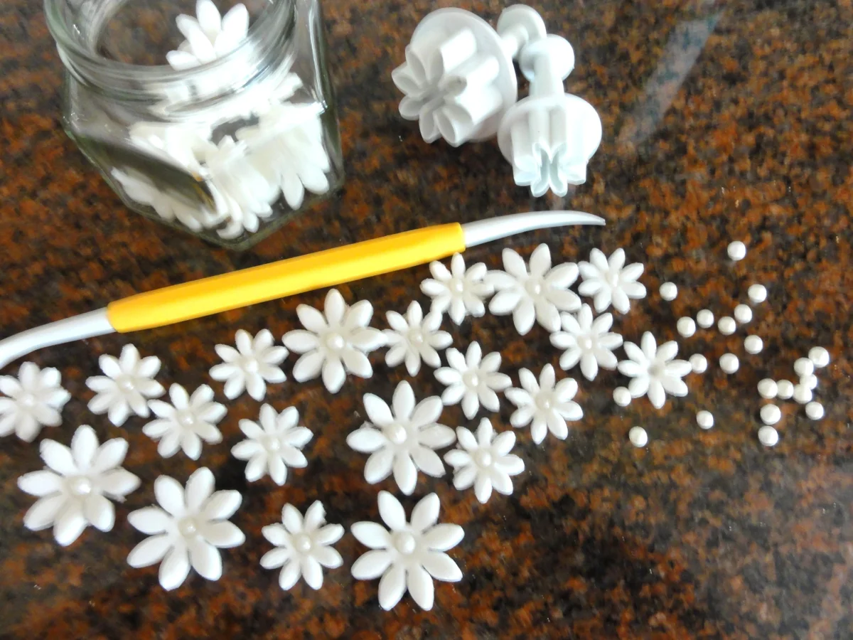 Diverses:   BLÜTENPASTE  (selber herstellen) - Rezept