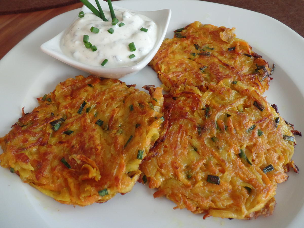 Gemüserösti mit Schnittlauchquark - Rezept - kochbar.de