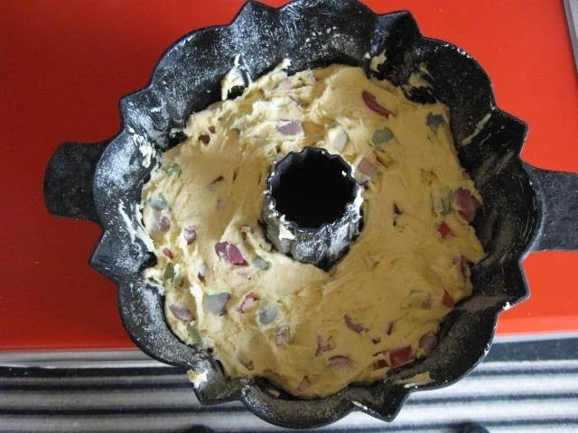 Rhabarber Gugelhupf - Rezept - Bild Nr. 9