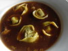 Ochsenschwanz-Suppe mit Tortellini-Einlage - Rezept