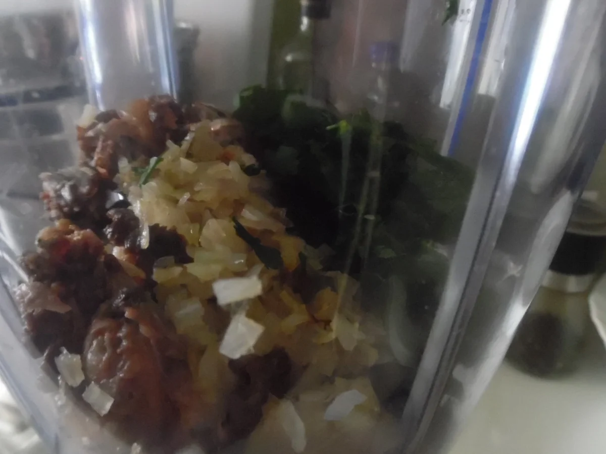 Rezept: Ochsenschwanz-Suppe mit Tortellini-Einlage Bild Nr. 8 Ochsenschwanz-Suppe mit Tortellini-Einlage - Rezept - Bild Nr. 8