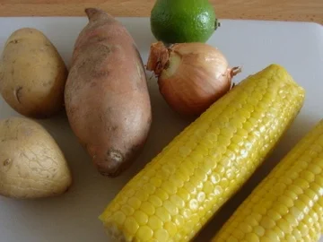 Rezept: Curry-Maiscremesüppchen mit Speck und Pfeffercroutons als Topping Bild Nr. 2 Curry-Maiscremesüppchen mit Speck und Pfeffercroutons als Topping - Rezept - Bild Nr. 2