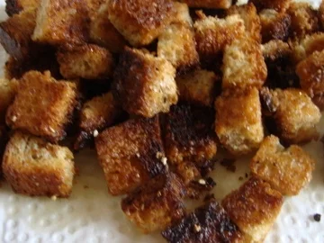 Rezept: Curry-Maiscremesüppchen mit Speck und Pfeffercroutons als Topping Bild Nr. 11 Curry-Maiscremesüppchen mit Speck und Pfeffercroutons als Topping - Rezept - Bild Nr. 11