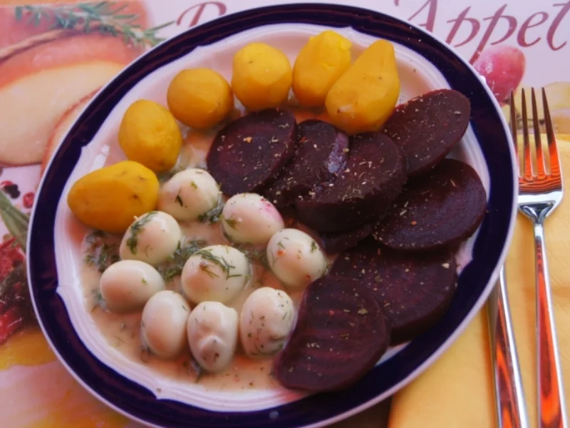Wachteleier in Kräutersauce mit Frühkartoffeln und Rote Bete - Rezept - Bild Nr. 13