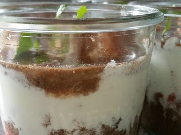 Schichtdessert ein Küchenunfall par exellence (Schoko-Biskuit) - Rezept - Bild Nr. 13