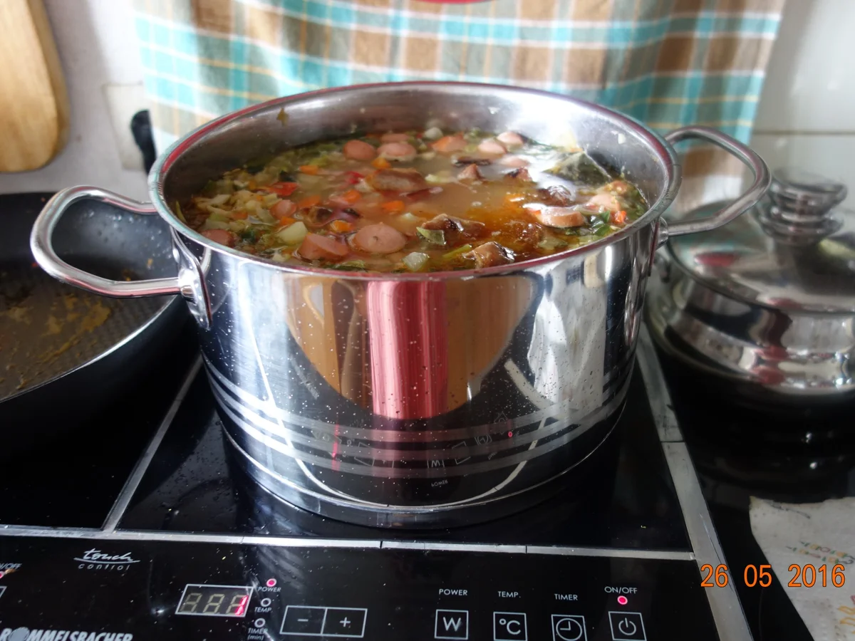 Suppe - die "überirdische" Gemeinschaftssuppe; - Rezept - Bild Nr. 18