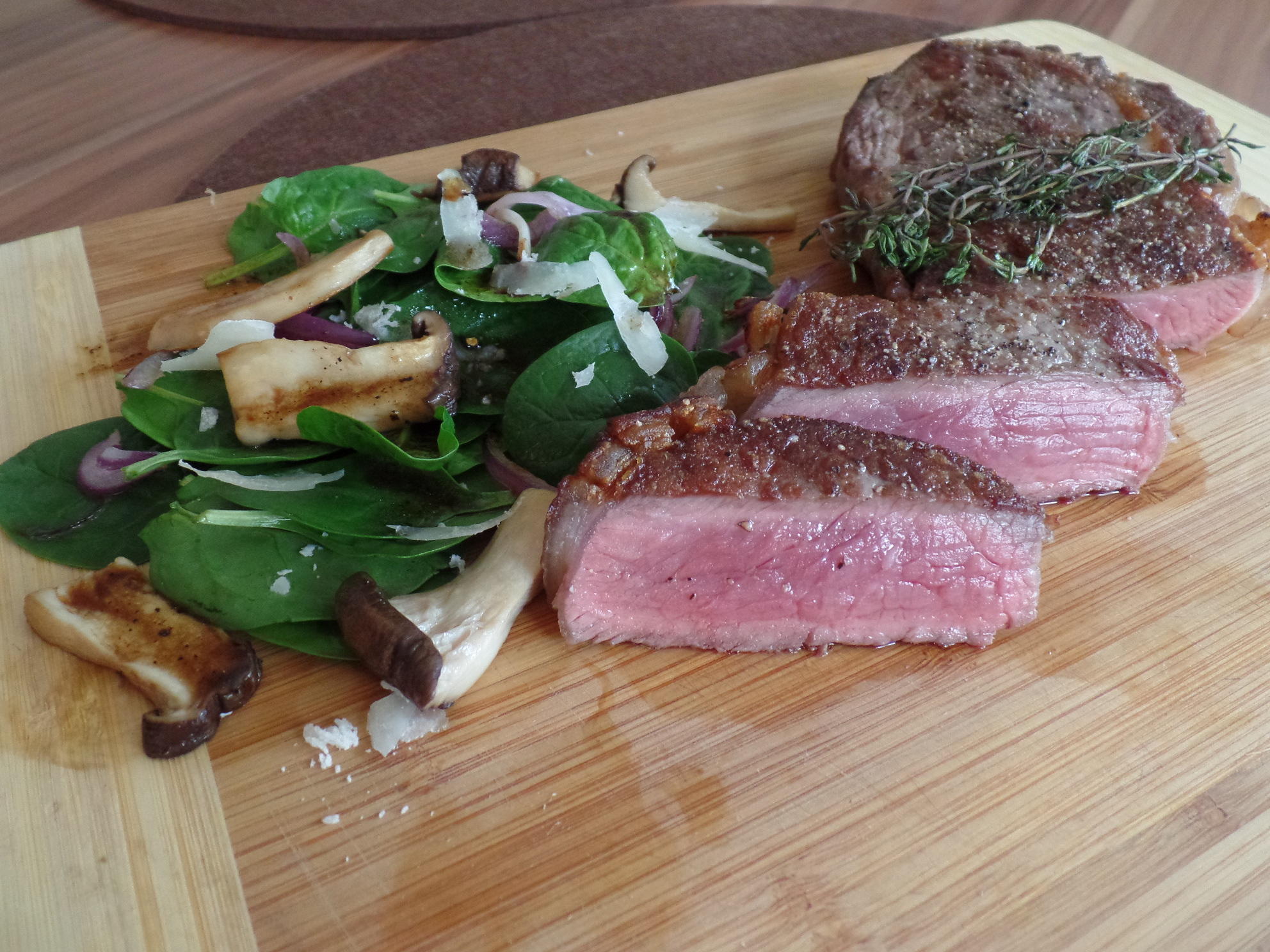 Bilder für Rindersteak mit Pilzsalat - Rezept