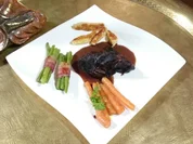 Rinderbäckchen mit Sesamschupfnudeln und Prinzessböhnchen - Rezept