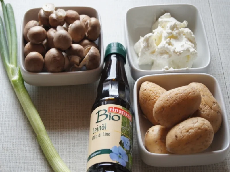 Rezept: Pikanter Quark mit Champignons und Pellkartoffeln Bild Nr. 2 Pikanter Quark mit Champignons und Pellkartoffeln - Rezept - Bild Nr. 2