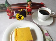 Rezept: Kleiner Erdbeer - Rhabarber - Kuchen ... Kleiner Erdbeer - Rhabarber - Kuchen ... - Rezept