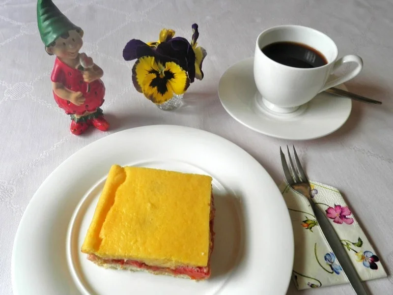 Kleiner Erdbeer - Rhabarber - Kuchen ... - Rezept - Bild Nr. 2