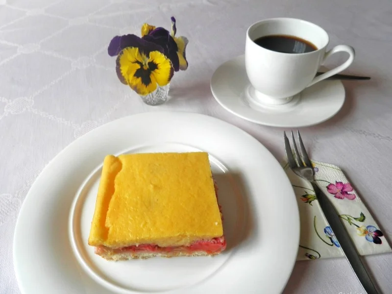 Kleiner Erdbeer - Rhabarber - Kuchen ... - Rezept - Bild Nr. 3