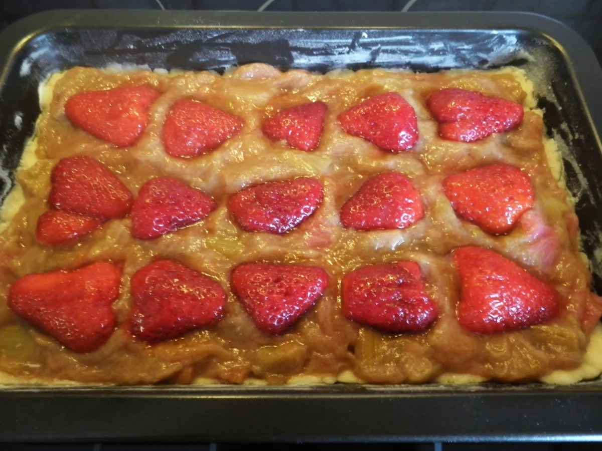 Kleiner Erdbeer - Rhabarber - Kuchen ... - Rezept - Bild Nr. 13