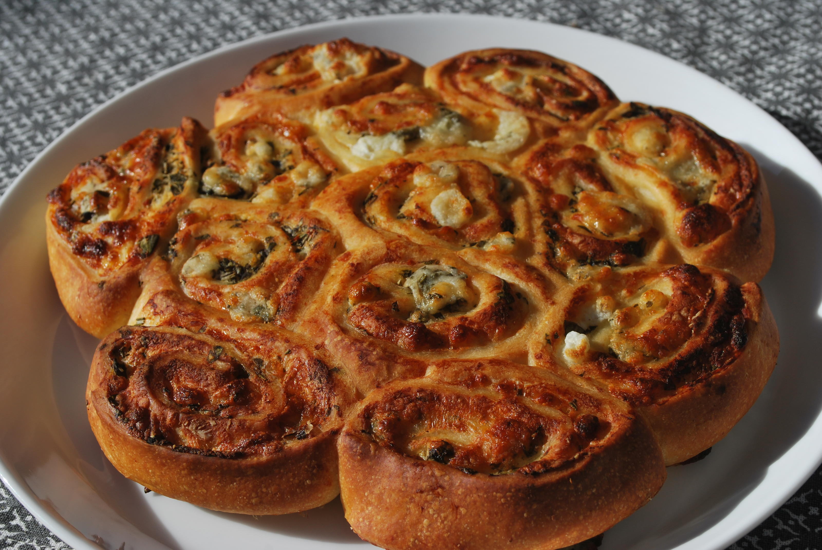 Bilder für Gekräutertes Pizzabrot - Rezept