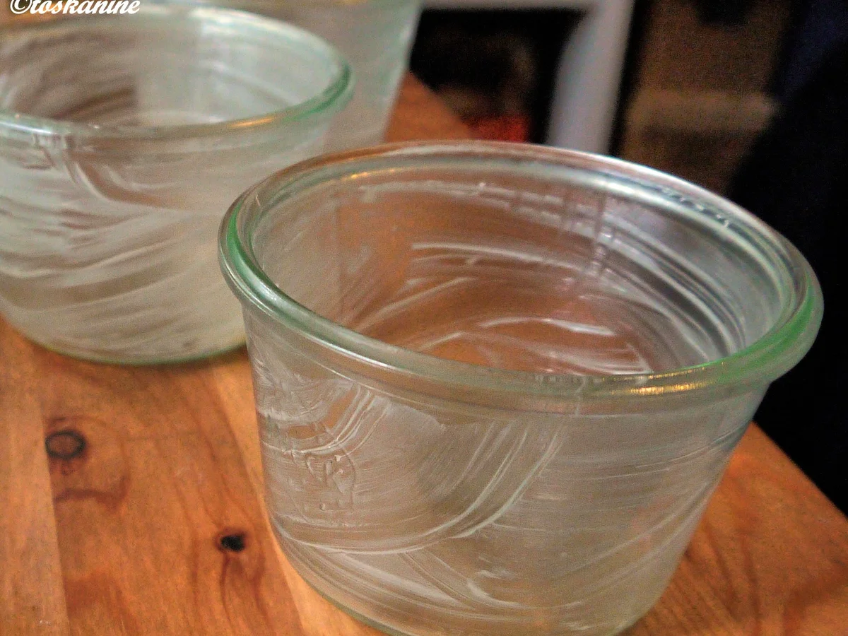 Gebackenes Rhabarber-Frischkäse-Dessert mit Whisky-Sahne-Sauce - Rezept - Bild Nr. 4