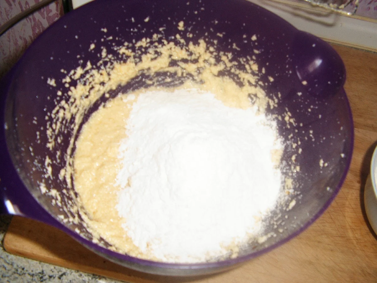 Rezept: Rhabarber-Erdbeer-Kuchen Bild Nr. 4 Rhabarber-Erdbeer-Kuchen - Rezept - Bild Nr. 4