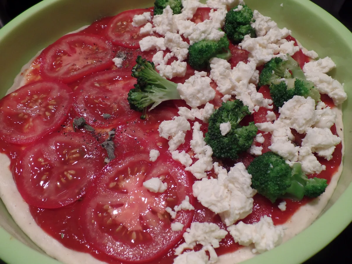 Brokkoli-Pizza mit Feta - Rezept - Bild Nr. 4