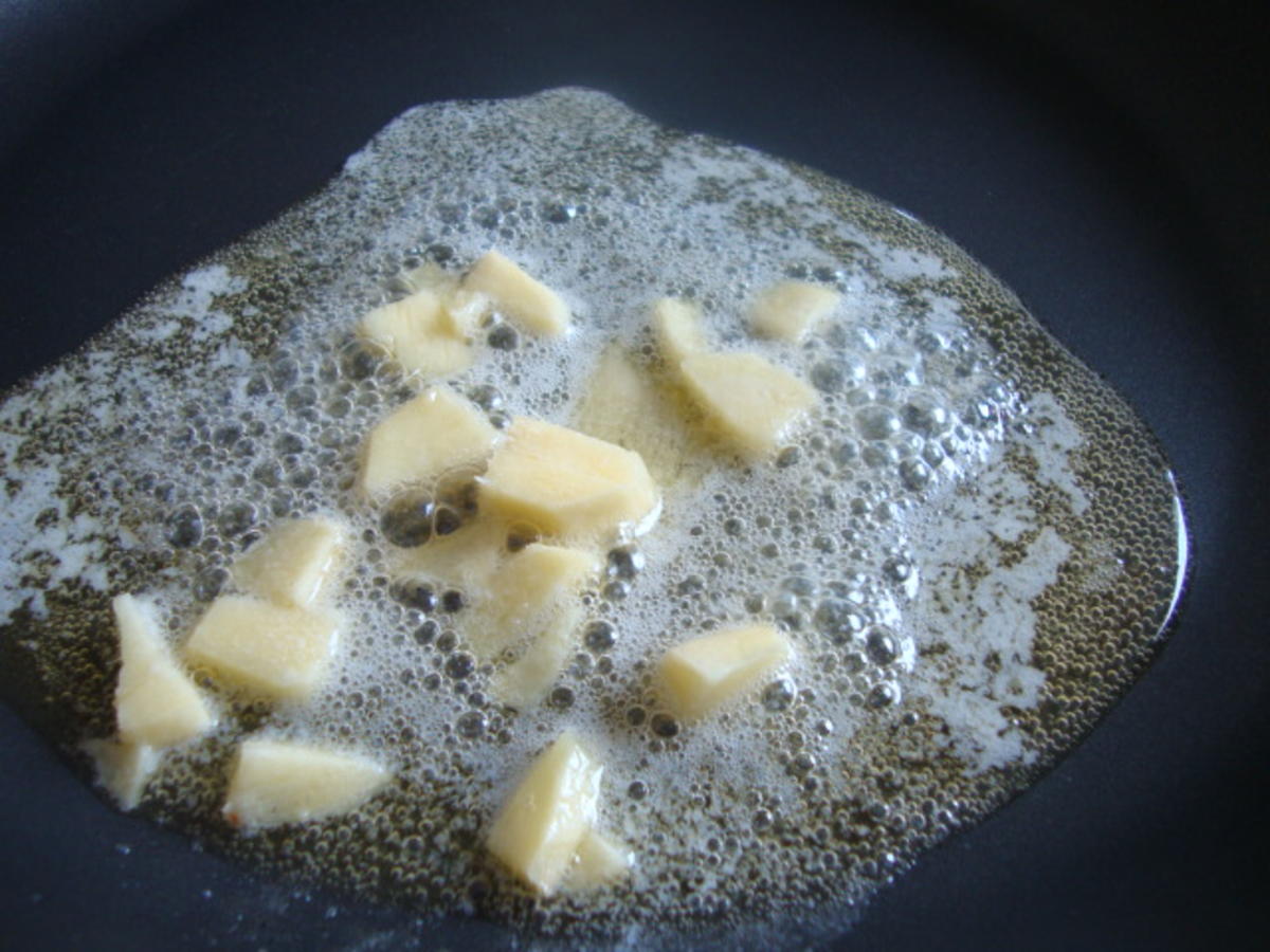 Cremesüppchen aus Sellerie & Apfel mit Butter Ingwer Croûtons - Rezept - Bild Nr. 9