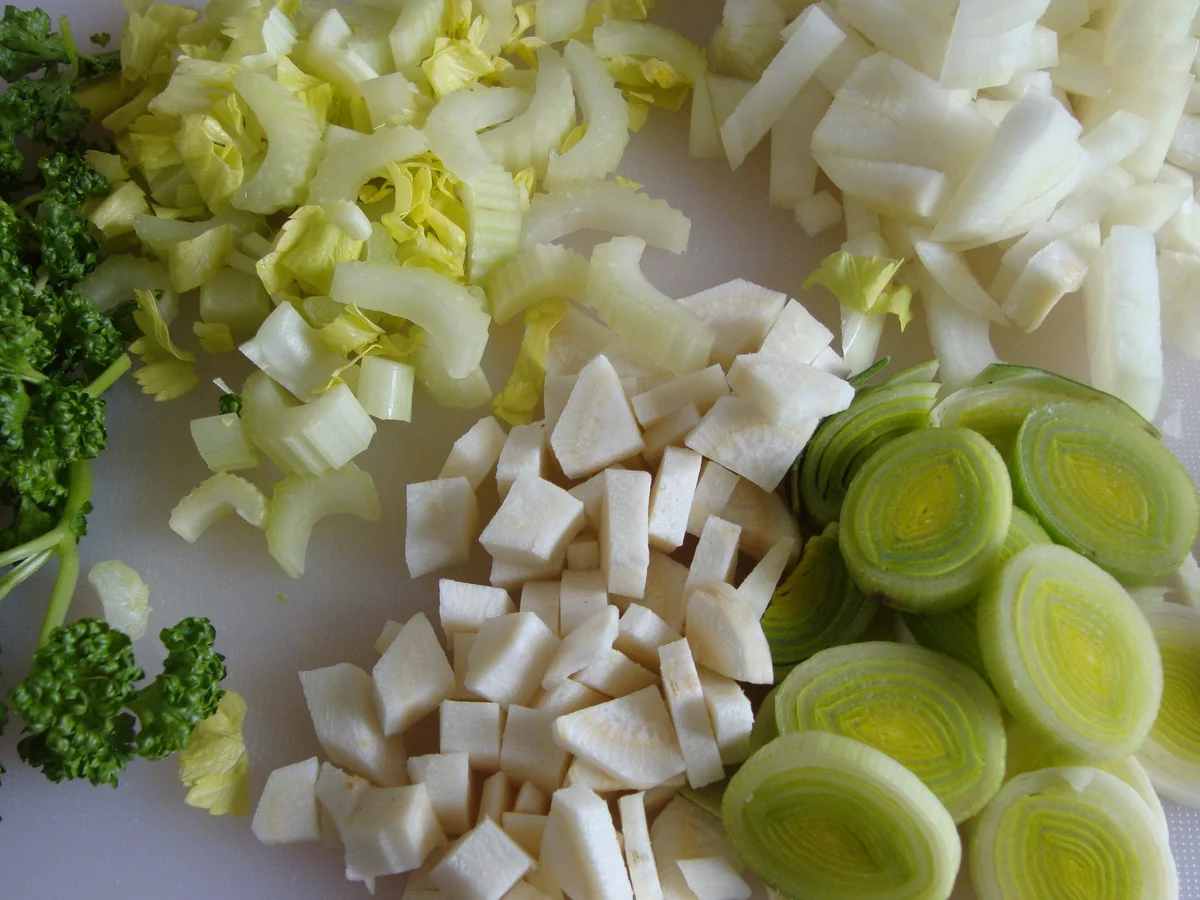 Kartoffel-Paprikacremesüppchen mit NussCroutons - Rezept - Bild Nr. 3