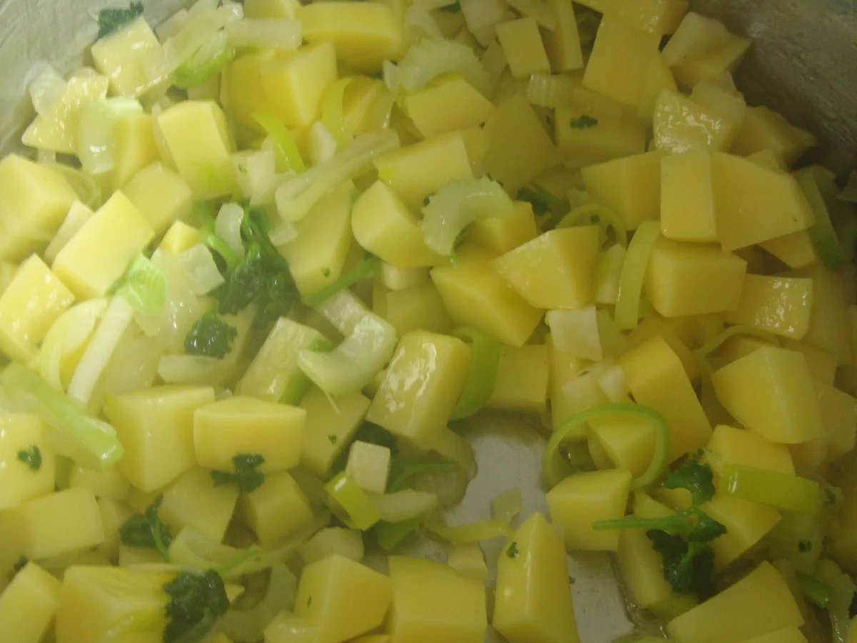 Kartoffel-Paprikacremesüppchen mit NussCroutons - Rezept - Bild Nr. 6