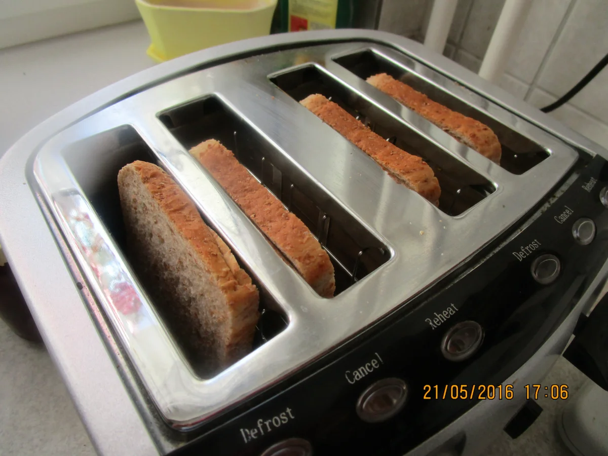 Rezept: Spargel-Toast mit Camembert Bild Nr. 5 Spargel-Toast mit Camembert - Rezept - Bild Nr. 5