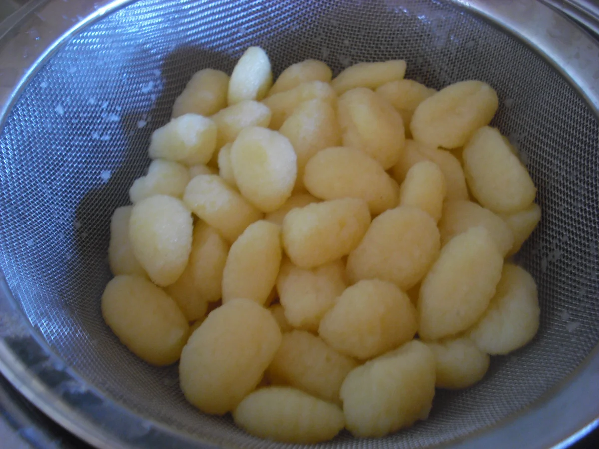 Gnocchisalat - Rezept - Bild Nr. 4