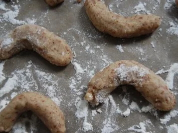 Mandelhörnchen ohne Marzipan - Rezept - Bild Nr. 10