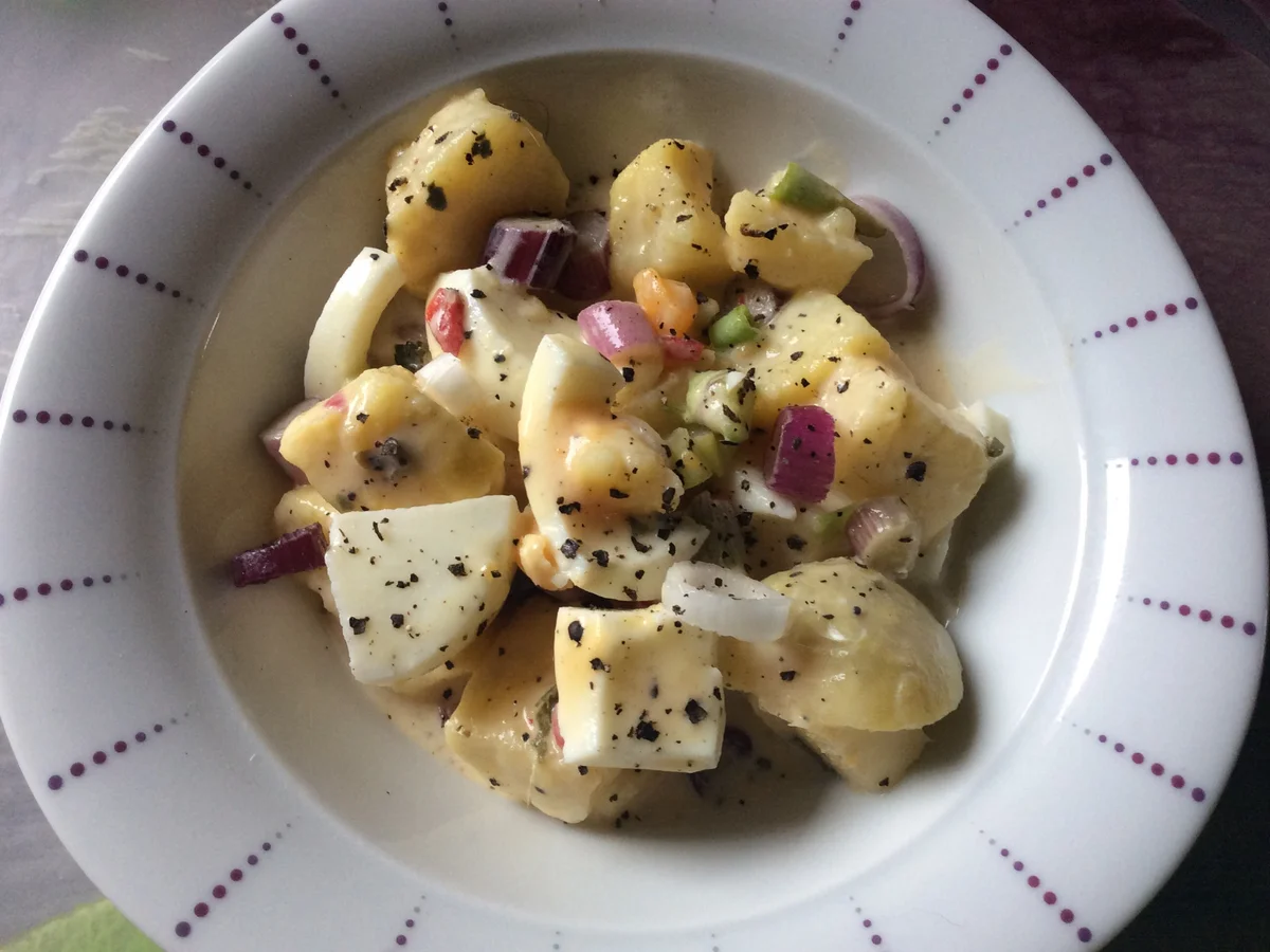 Rezept: Eiersalat mit Ananas und Kokosmilch Eiersalat mit Ananas und Kokosmilch - Rezept