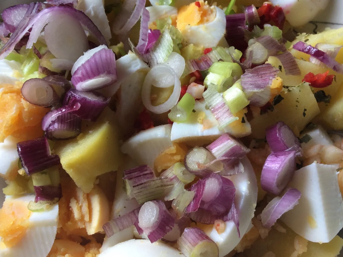 Rezept: Eiersalat mit Ananas und Kokosmilch Bild Nr. 3 Eiersalat mit Ananas und Kokosmilch - Rezept - Bild Nr. 3