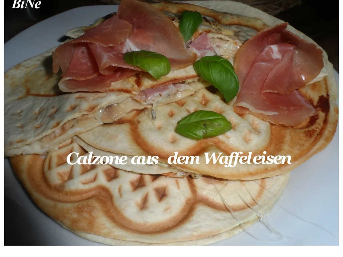 BiNe` S CALZONE AUS DEM WAFFELEISEN - Rezept