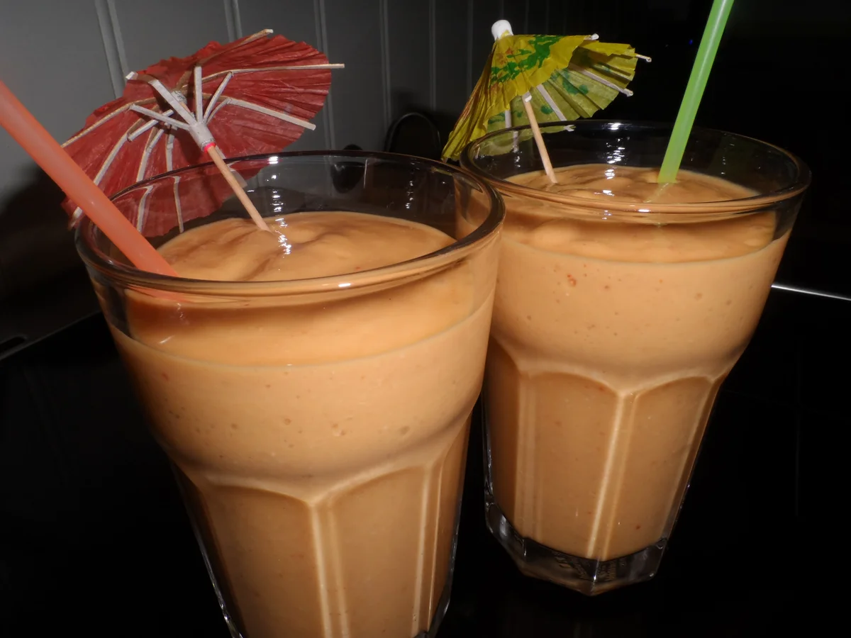 Rezept: BiNe ` S GELBER SMOOTHIE Bild Nr. 5 BiNe ` S GELBER SMOOTHIE - Rezept - Bild Nr. 5