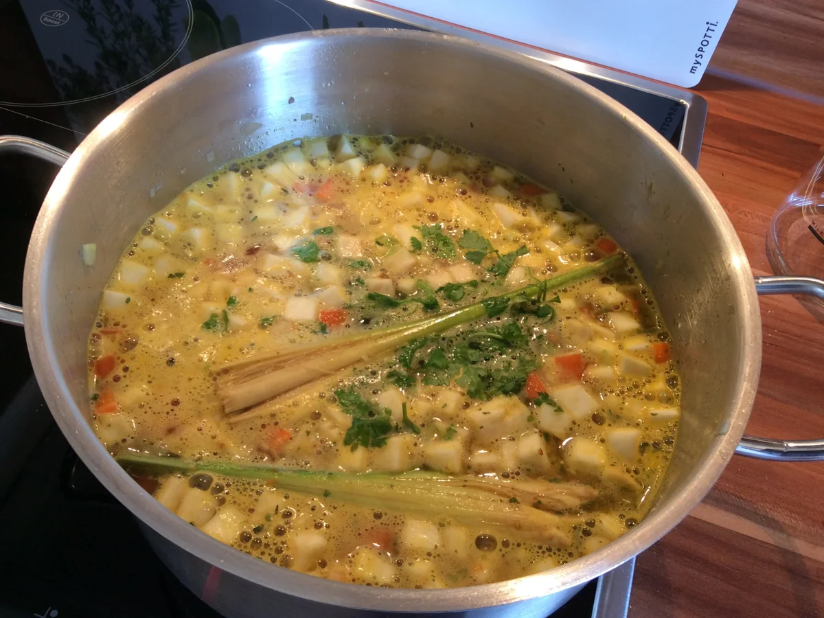 Tom Kha Gai - Thai Suppe mit Pak Choi - Rezept - Bild Nr. 3