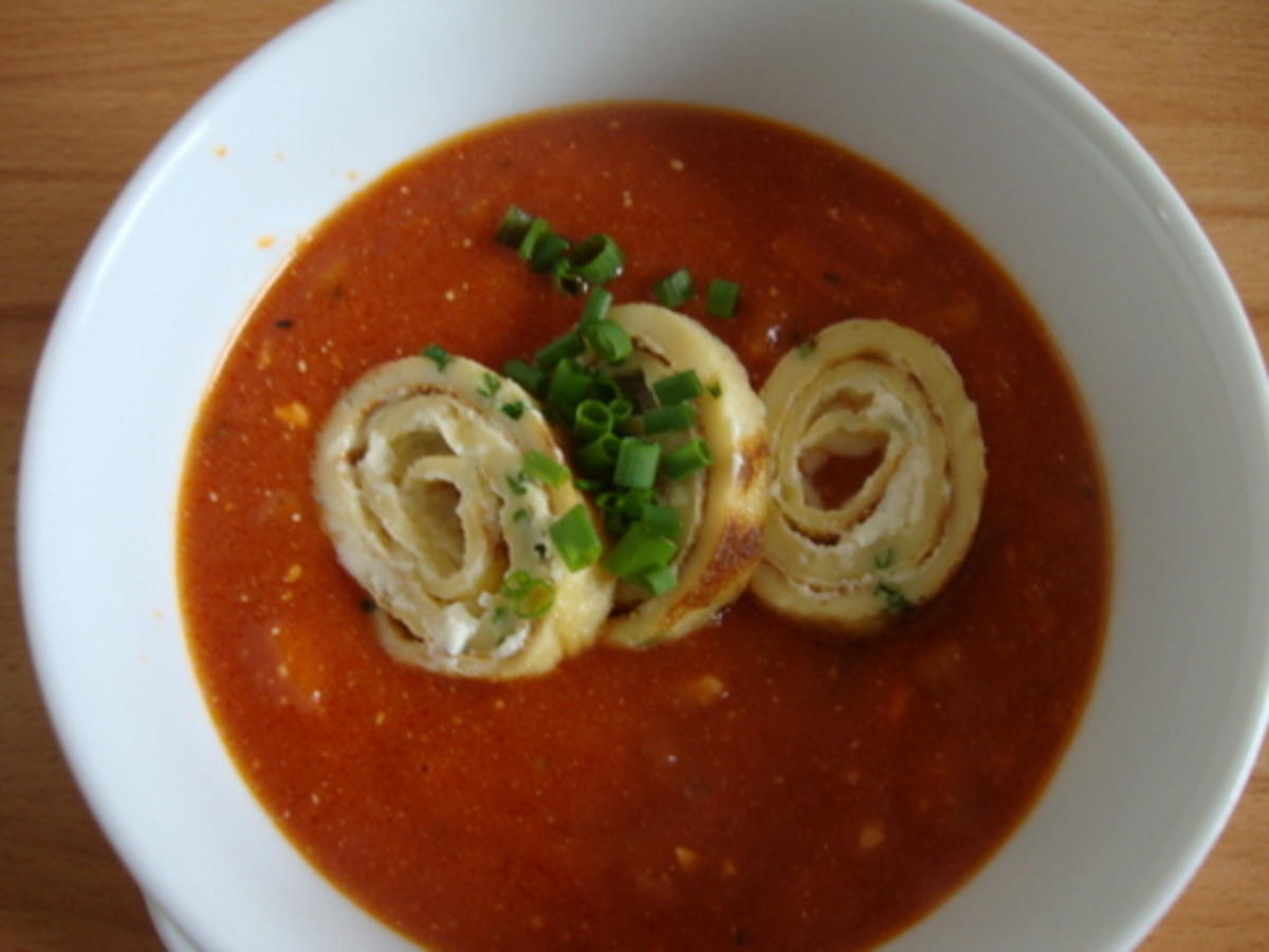 Tomatenragout-Süppchen mit Mascarpone-Kräuterflädle - Rezept - Bild Nr. 14