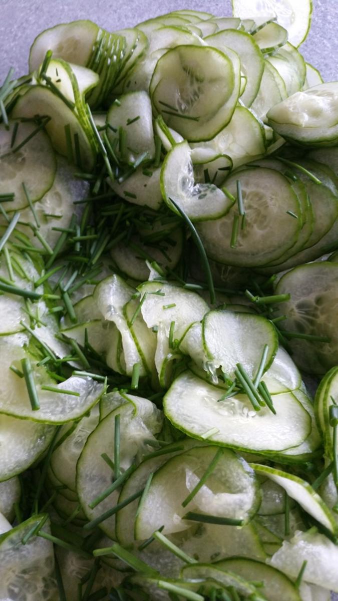 Frikadellen Gurkensalat und die neue Kartoffelernte à la Biggi - Rezept - Bild Nr. 10