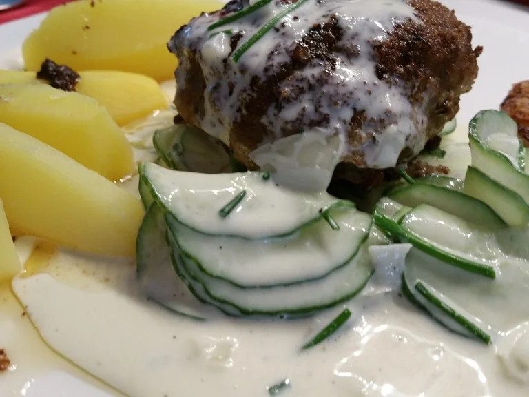 Frikadellen Gurkensalat und die neue Kartoffelernte à la Biggi - Rezept - Bild Nr. 14