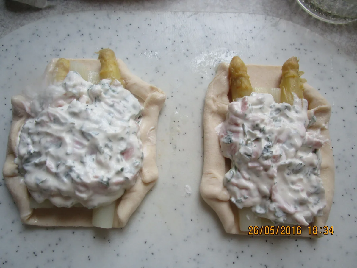 Spargel-Blätterteigtaschen überbacken - Rezept - Bild Nr. 20