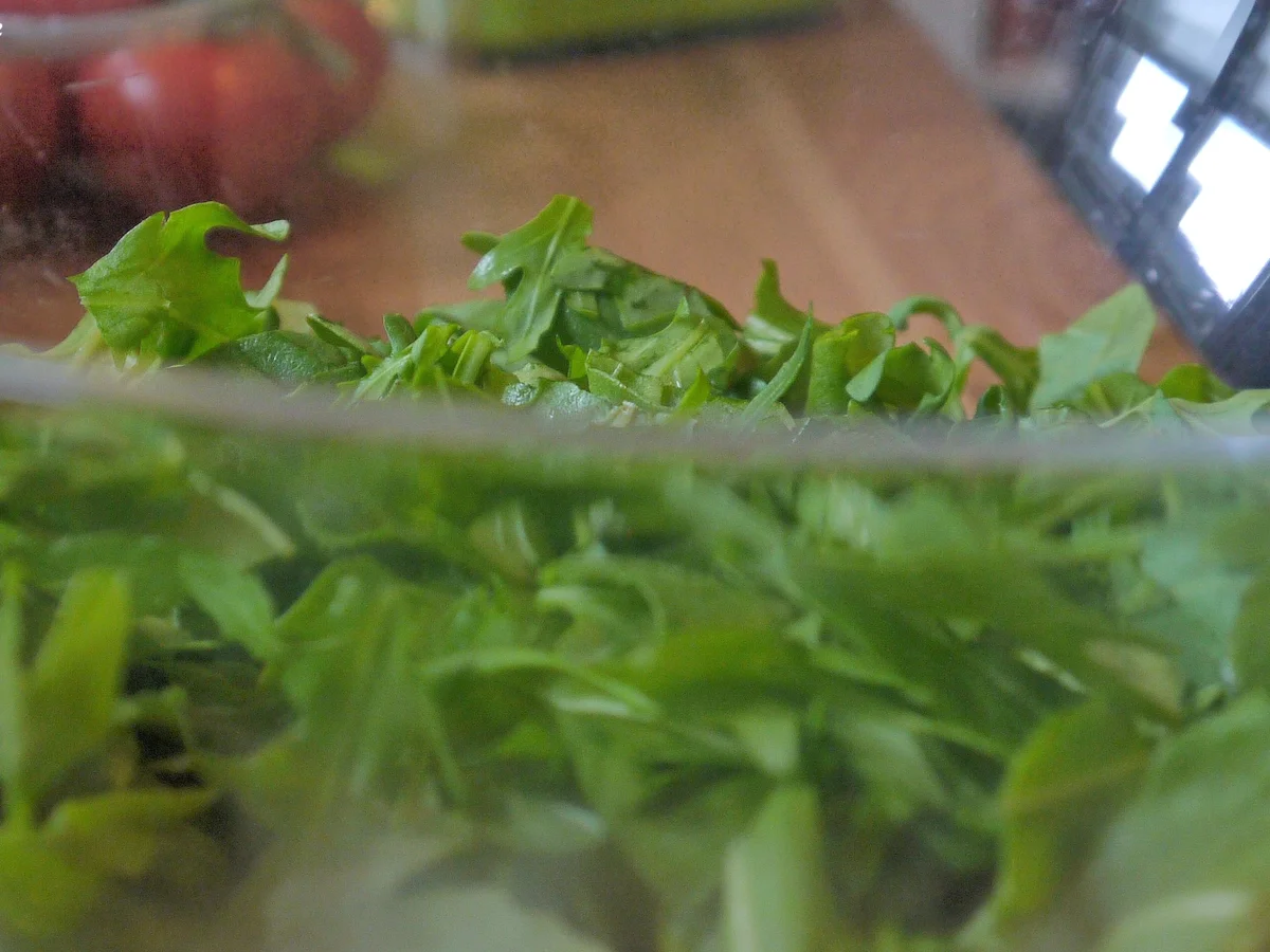 Panzanella mit Avocado und Hähnchenbrust - Rezept - Bild Nr. 3