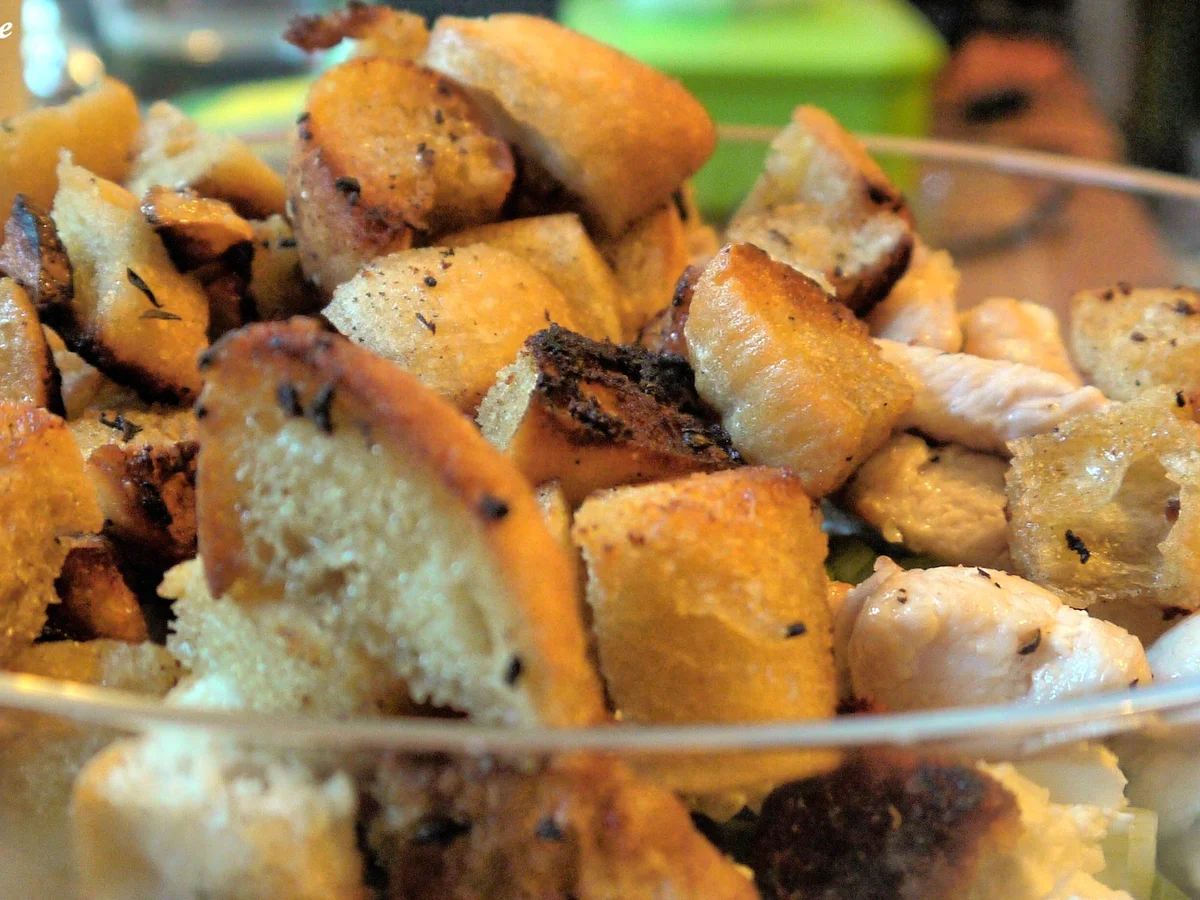 Panzanella mit Avocado und Hähnchenbrust - Rezept - Bild Nr. 12