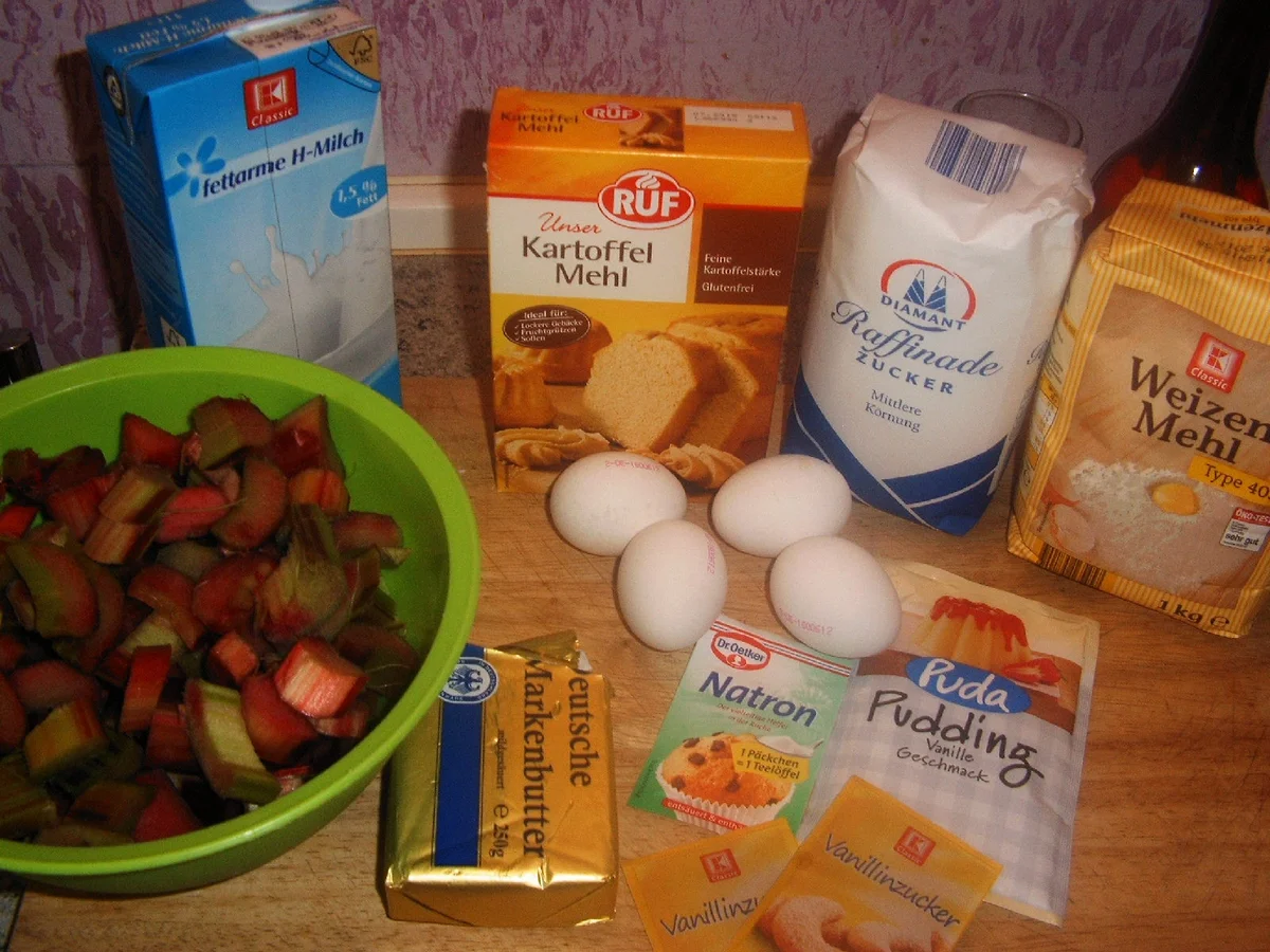 Rhabarber-Pudding-Streusel-Kuchen - Rezept - Bild Nr. 2