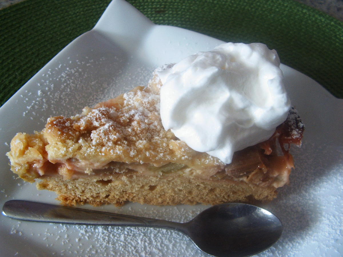 Rhabarber-Pudding-Streusel-Kuchen - Rezept - Bild Nr. 12
