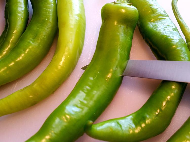 Scharfe Paprika auf türkische Art - einfach - von mimi