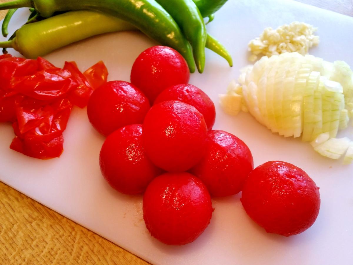 Scharfe Paprika auf türkische Art - einfach - von mimi