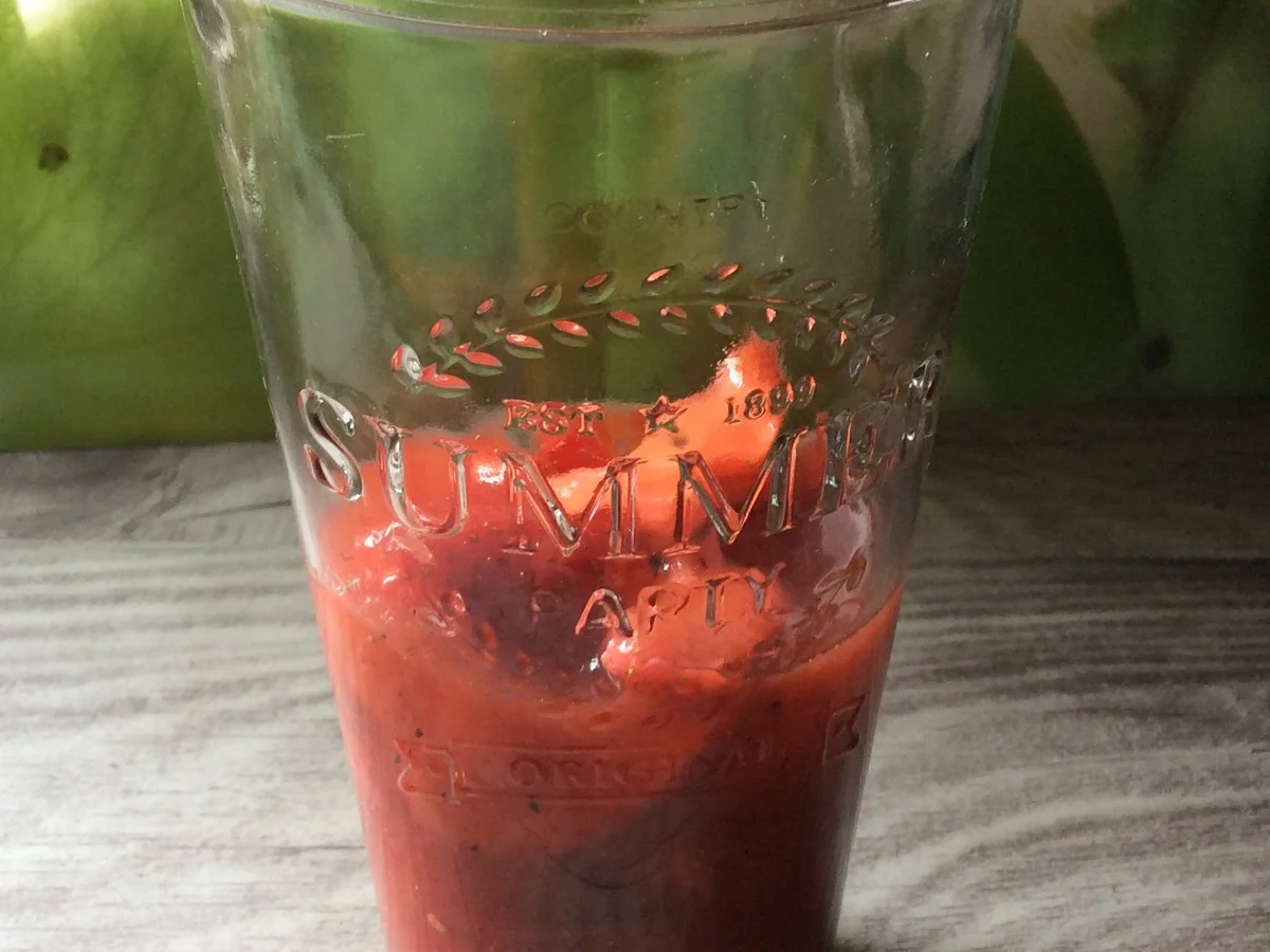 Rezept: Erdbeerbowle Bild Nr. 2 Erdbeerbowle - Rezept - Bild Nr. 2